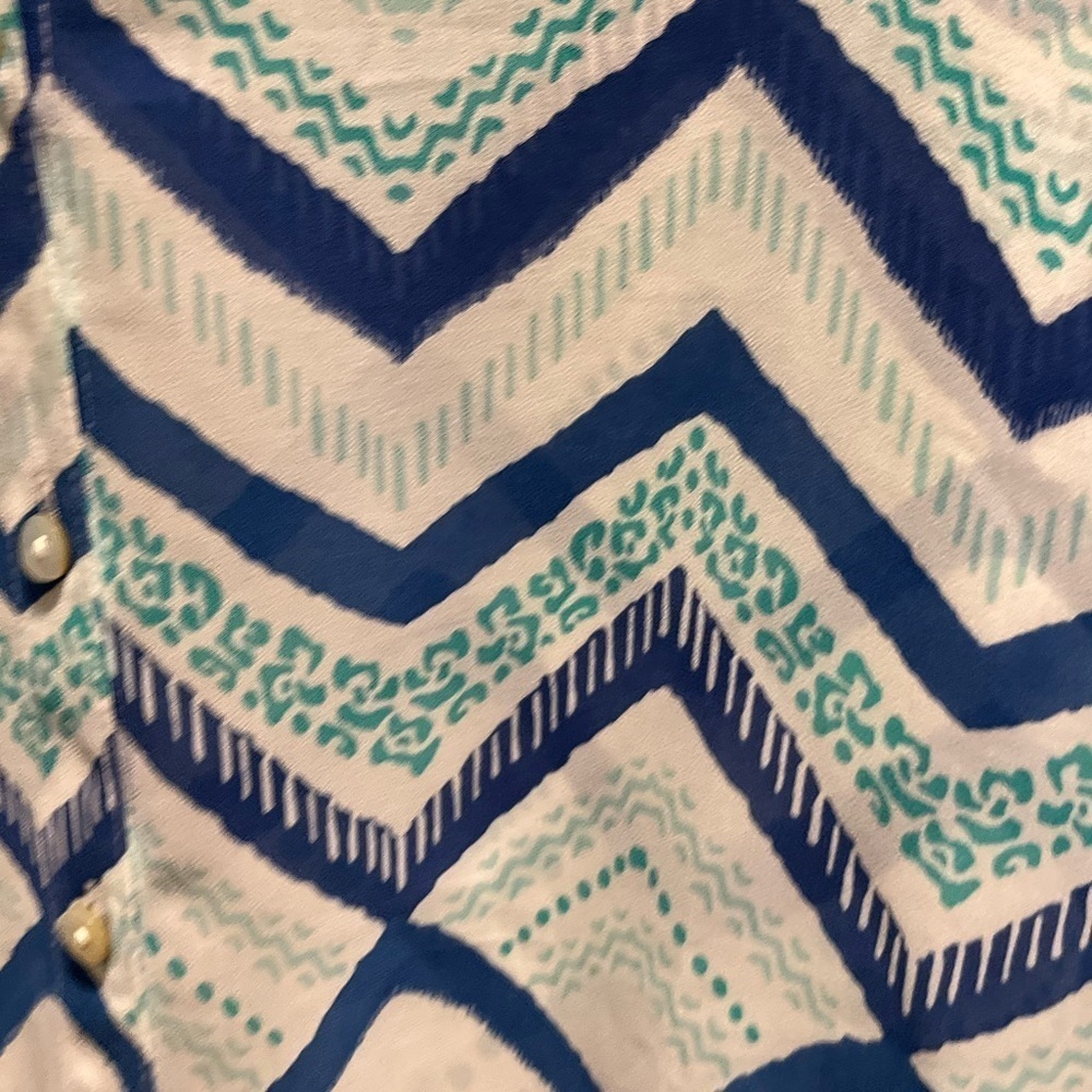 26. WOMENS CHICO’S 2/L DETAIL TOP - Picture 6 of 7